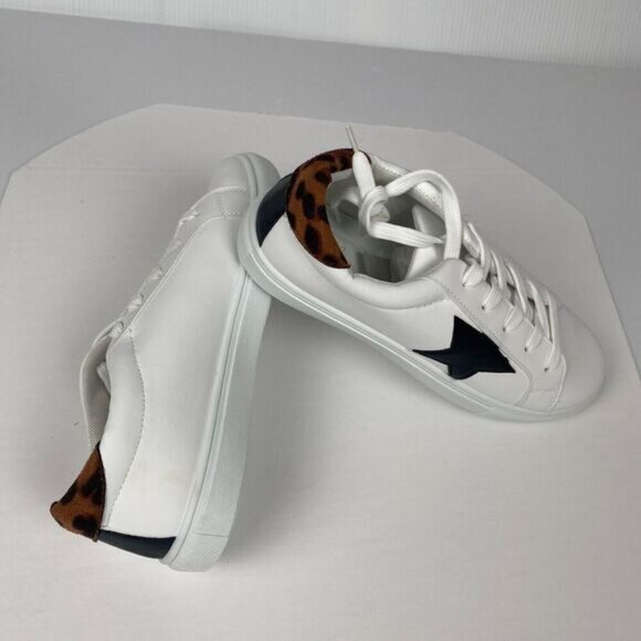 C&C California Women’s Comfortable Designer Lace Up Stylish Casual Shoes Size 10 - Picture 12 of 16